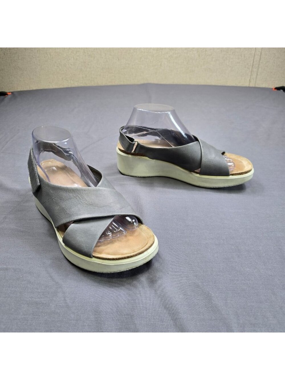 Ecco Womens Size 40 9 9.5 Sandals Gray Leather Upper Adjustable Strap Wedge